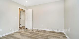 2757 Columbia Avenue - 2757-B Gallery 31
