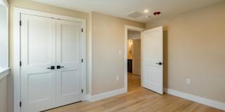 530 WASHINGTON Avenue Gallery 16