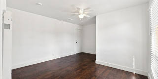 2440 B Avenue Gallery 11