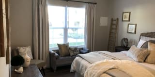 Highland Hills Gallery 11