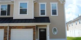 Gorgeous 3 Bedroom townhome in Steelcreek! Gallery 1