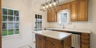 CHARMING ALAMO HEIGHTS COTTAGE Gallery 14