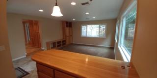 Gorgeous Home with Granite Counters and Custom Built-ins! Gallery 16