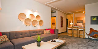 Humbucker Apartments Gallery 54