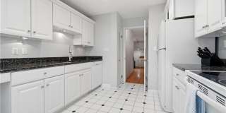 351 Pender Court Gallery 13