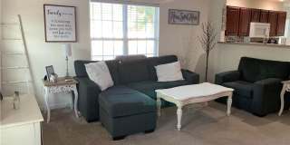 Cute, Convenient Townhome! Gallery 3