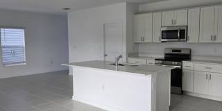 Westview Single Family Home 4 beds 2,5 Baths Gallery 9