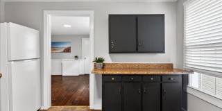 4 Bedroom, 1.5 Bath house in Shelby Park, Fenced, Off-street Parking, Pets OKAY! Gallery 18