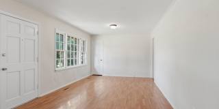 Close to Downtown Athens! Established neighborhood! Gallery 7