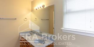 2304 Sherman Gallery 17