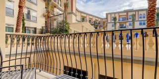 Ferrante Ferrante Gallery 104