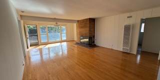 Charming 3 bedroom 2 bath townhouse Gallery 4