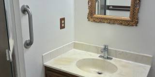 Lovely 4 bedroom Colonial Gallery 19