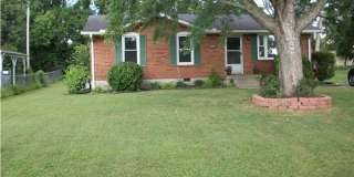 Single Family Home in Lebanon walking distance to Sam Houston Elementary! Gallery 1