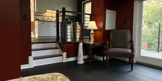 4309 Hillyer Street Gallery 10