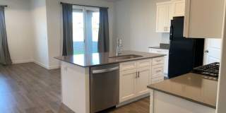 Modern 4 Bedroom Home Gallery 1