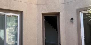 Spacious 4BR House in Riverside Gallery 52