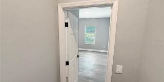 323 PEARL Street Gallery 20