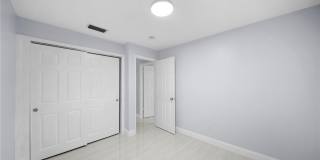5454 8th Avenue Gallery 17