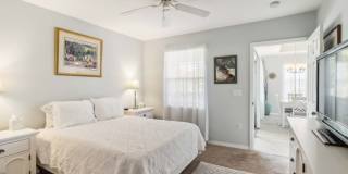 Beautiful furnished & turnkey ready  2/2 unit available now for an annual lease Gallery 20