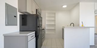 Secure 2 Bd 1 Ba 1 pkg at Hala Sun- $2700 small pet friendly - 754 Ekela Ave #608 Gallery 8