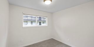 Manhattan Gallery 80