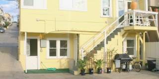 4209 The Strand Gallery 17