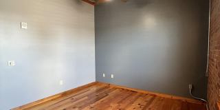 433 S Columbus Street Gallery 11
