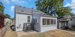 Newly Refreshed 3-Bed Bungalow with Bonus Sunroom & Finished Attic – Columbus Living! Gallery 29