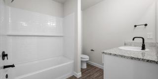 5552 Auburn Street Gallery 5