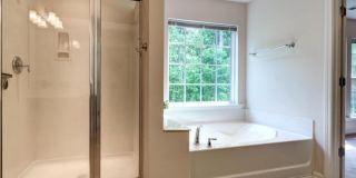 Room in 3 Bedroom Home at Macedonia Lake Dr Gallery 17