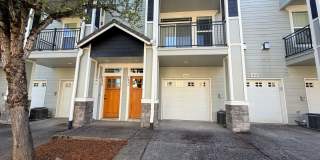 Beautiful Summerlinn Estates 3-Level Condo w/ A/C! $1,000 Move-In Incentive if Signed by 8/18! Gallery 1