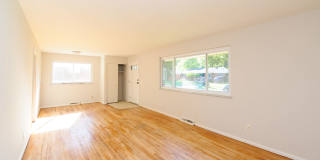 White Oak - Charming 3bed ranch w fenced yard and garage Gallery 8
