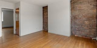 37 Lawrence St Gallery 11