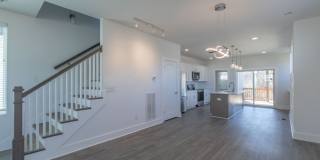 3 Beds 2.5 Baths Single-Family Urban Home Gallery 8