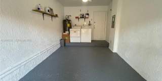 8423 NW 138th Ter Gallery 20