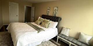 1026 E NORTH Avenue Gallery 5