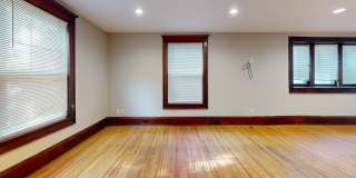 Affordable 6-Bedroom3 bath House Close to U of M Campus Gallery 12