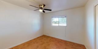 2545 North Euclid Avenue Gallery 8