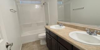2,500 sq ft 4 bedroom + Den home in Rancho Sahuarita Gallery 44