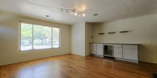 Charming 4 Bed 3 Bath Home Near UNM! Gallery 4