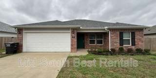 107 Redbud Gallery 1