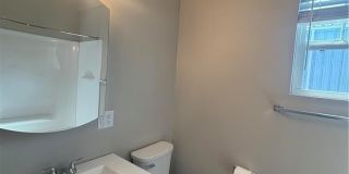 22 Newport Avenue Gallery 10