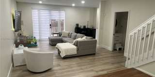 13540 NW 7th Ct Gallery 3