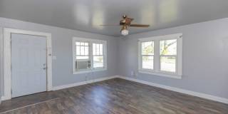 821 South Travis Street - 2 Gallery 4