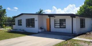 3701 SW 40th St Gallery 1