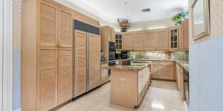 2540 Fairway Island Drive Gallery 12