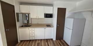 Recently Remodeled Studio "Pacific International". Gallery 4