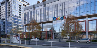 Mark on 8th Gallery 27