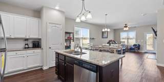 207 Balboa Parkway Gallery 30